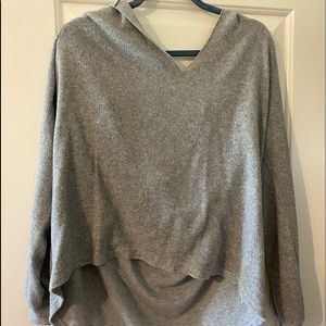 URBAN OUTFITTERS HOODIE